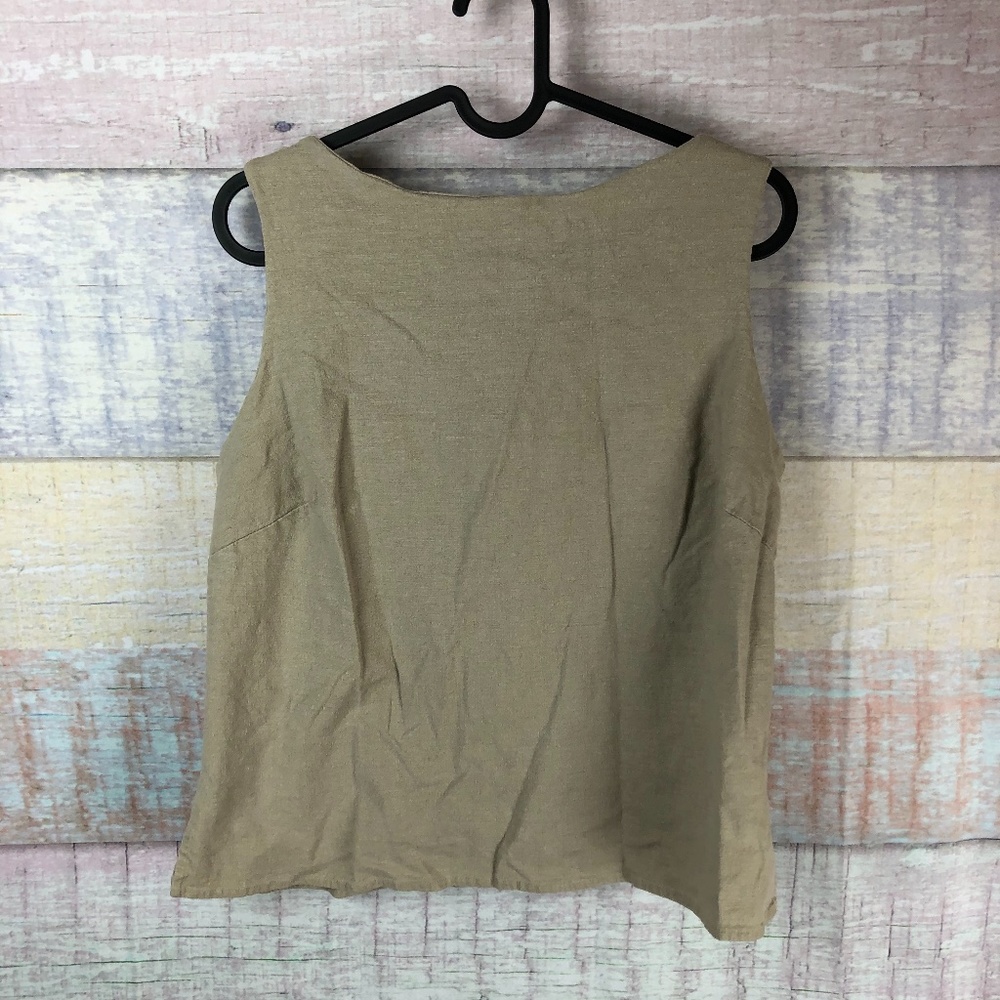 Worthington Minimal Fitted Sleeveless Blouse P4